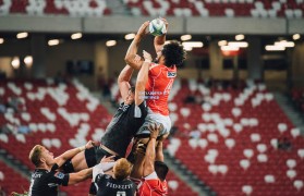 彩客网官网首页|百米飞人巅峰对决 新星闪耀打破纪录