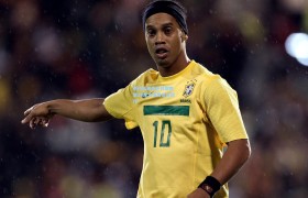 【彩客网官网】德约科维奇逆转取胜 第24座大满贯近在咫尺